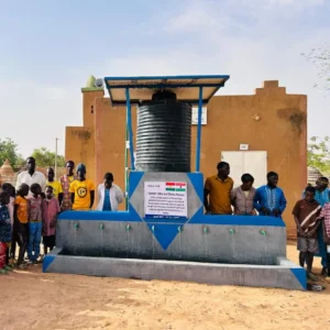 Water Well with Tank for an entire Village in Niger - Cameroon